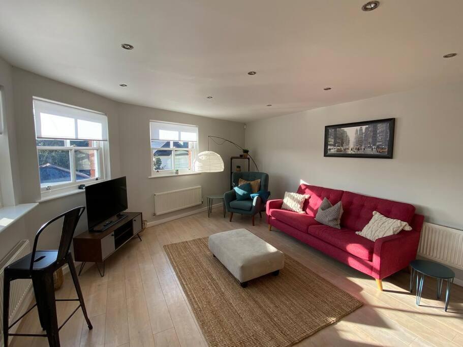 The Penthouse, Winchester Exterior photo