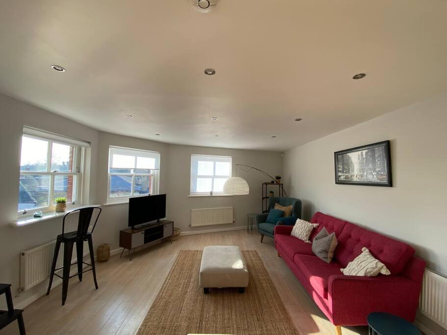 The Penthouse, Winchester Exterior photo